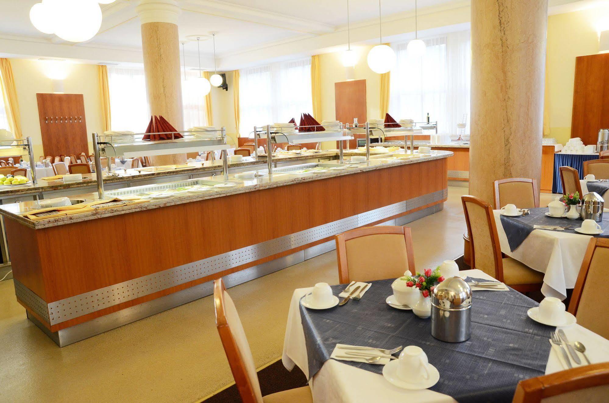 Hotel Vz Bedrichov Špindlerŭv Mlýn Luaran gambar